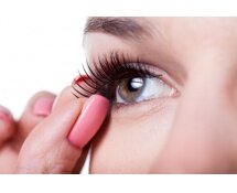 Die perfekten künstlichen Wimpern